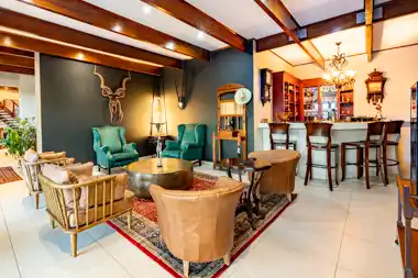 Hilltop Forest Lodge & Chalets - Hluhluwe