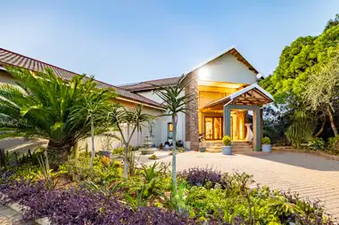 Hilltop Forest Lodge & Chalets - Hluhluwe