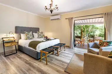 Hilltop Forest Lodge & Chalets - Hluhluwe