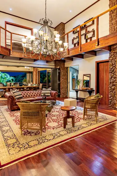 Hilltop Forest Lodge & Chalets - Hluhluwe